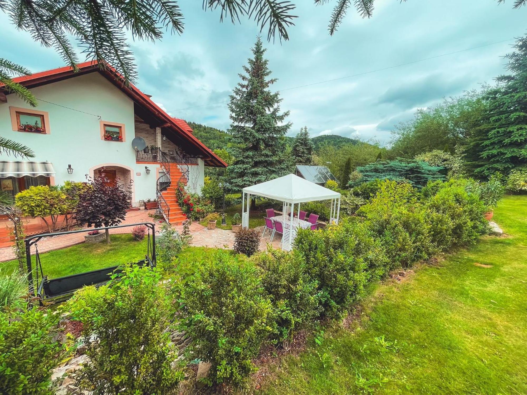 Forrest House Jacuzzi & Sauna Jasienica  Luaran gambar