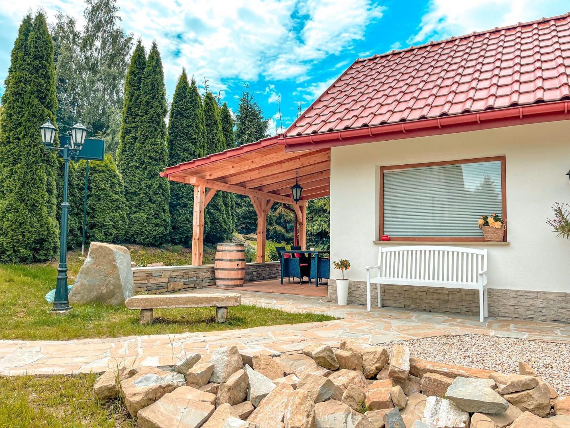 Forrest House Jacuzzi & Sauna Jasienica  Luaran gambar